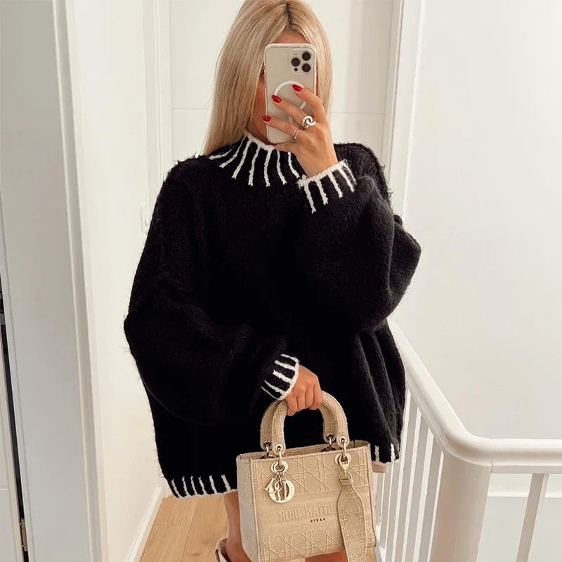 Imogen - Oversized knit sweater with contrast turtleneck